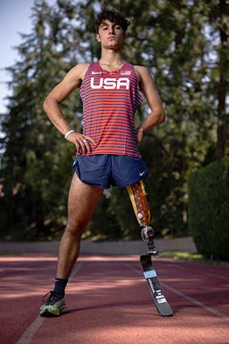 Athlete with prostetic leg